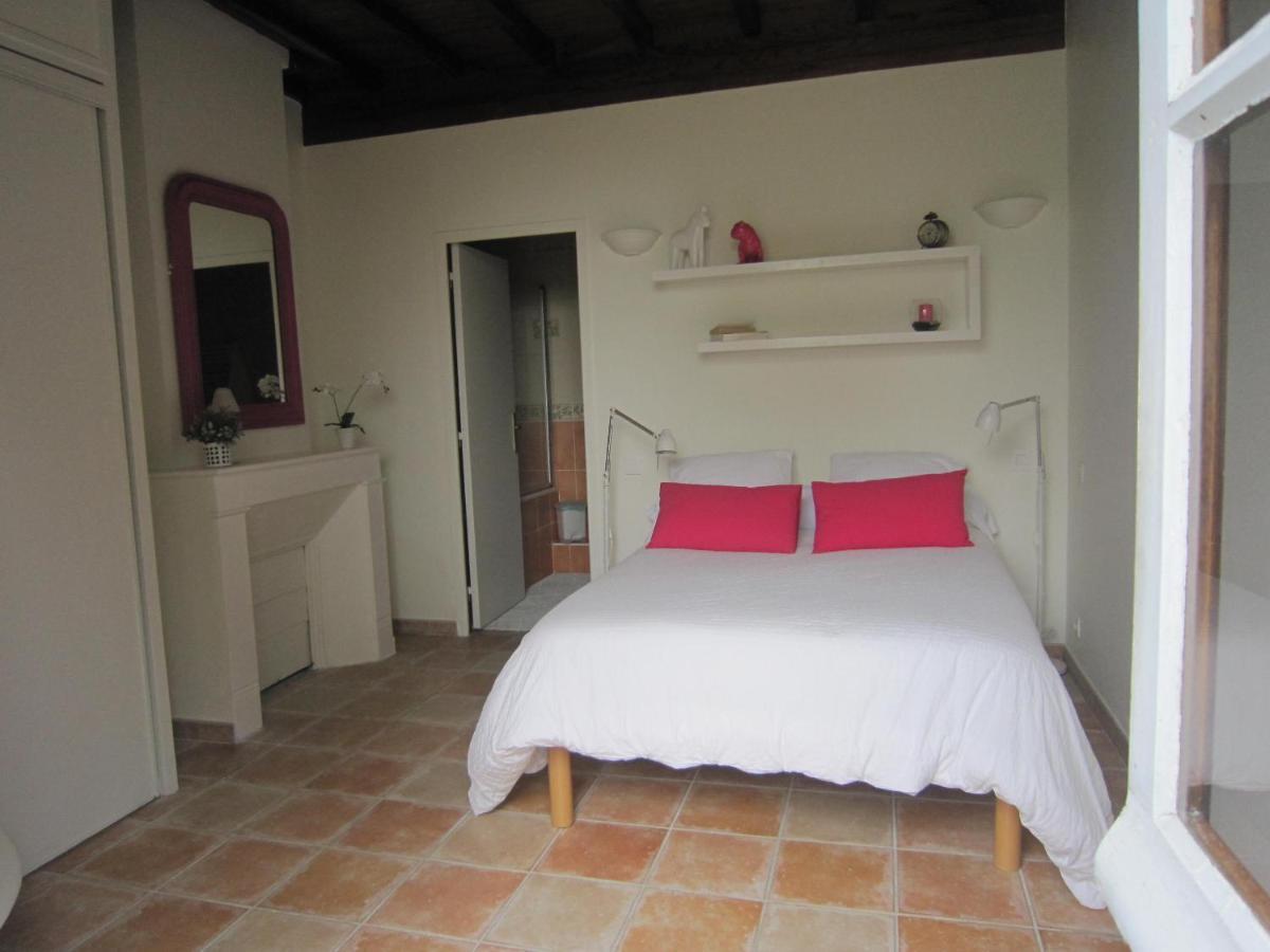 Chez Mamie Jo A La Campagne Bed & Breakfast Ponlat-Taillebourg Bagian luar foto